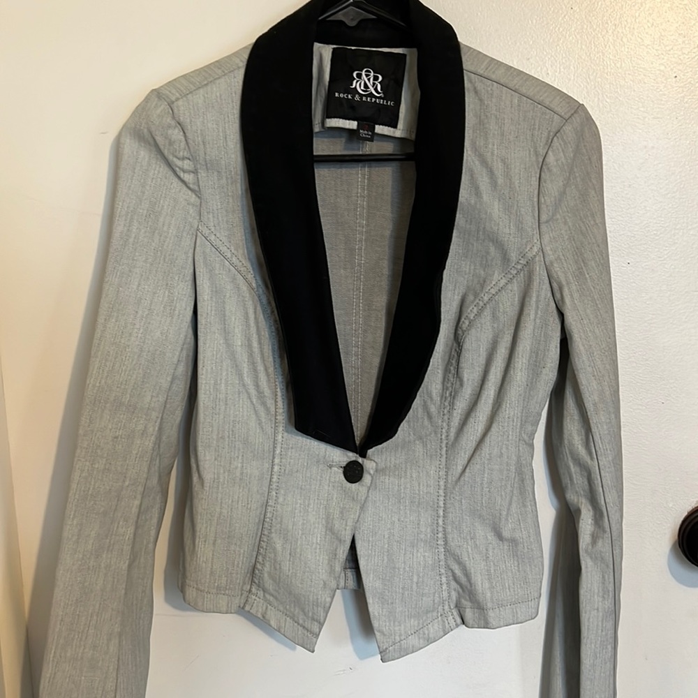 Denim rock & republic blazer. Size 2.  Lightly used.